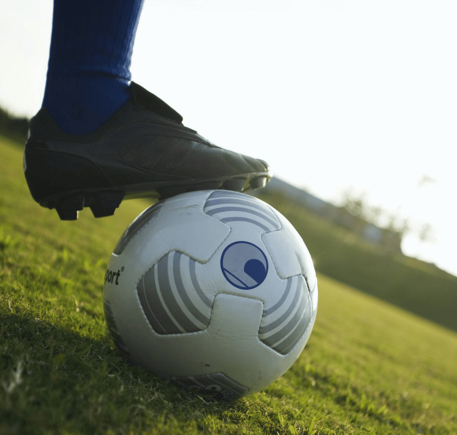 亚特兰大训练开放日,今晨远射贴柱引欢呼,意甲在即,高层口径保持一致 亚特兰大训练开放日,今晨远射贴柱引欢呼,意甲在即,高层口径保持一致