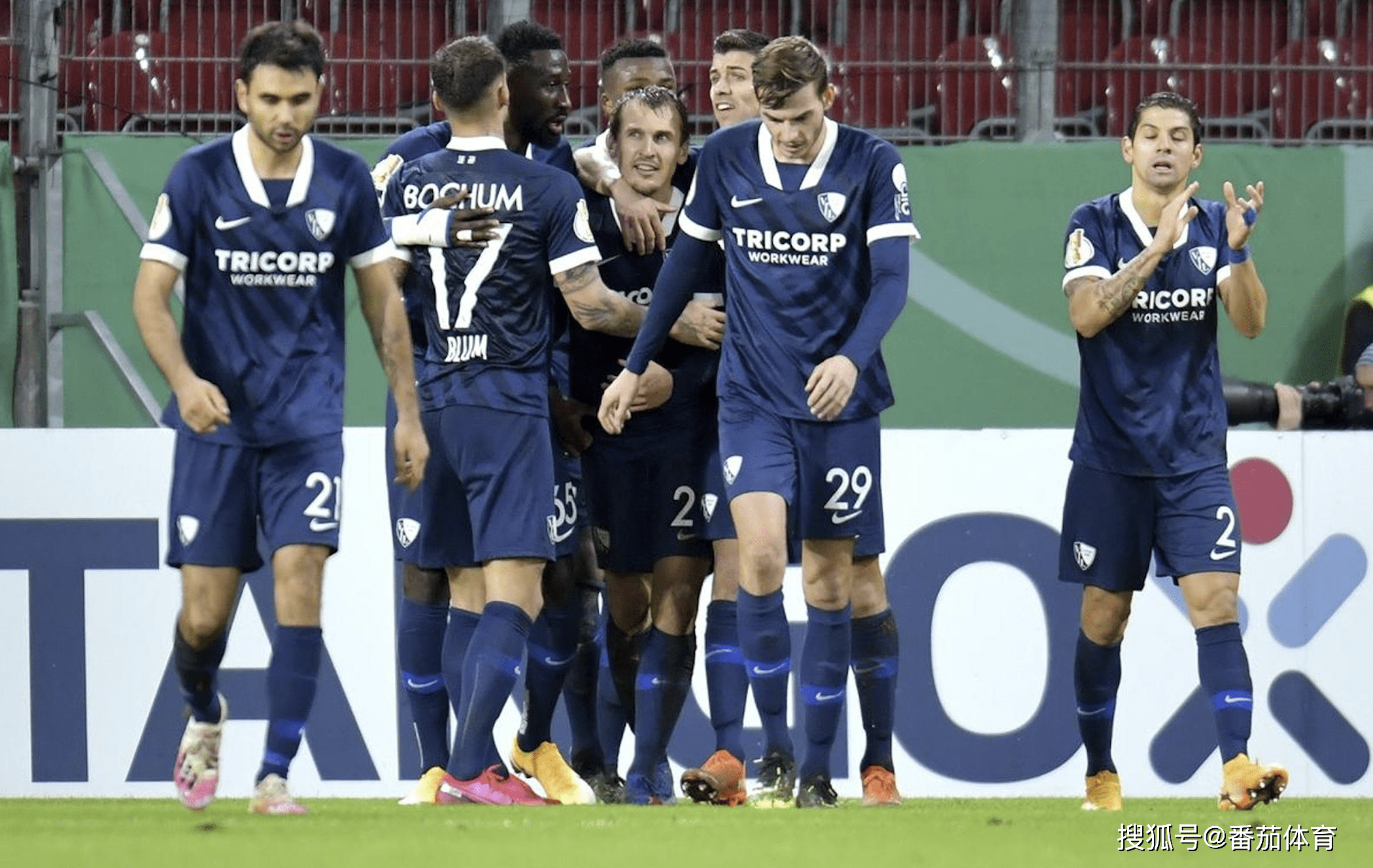 风云突变！阿斯顿维拉清晨绝杀压哨，德国杯版图或变，媒体盛赞，资深球员宣示担当 -牛牛娱乐平台