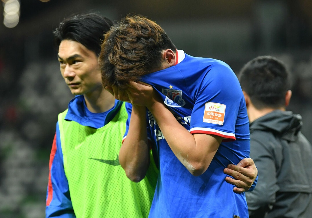 马赛训练开放日；赛后遗憾出局引欢呼；中超在即；医务组通报恢复 