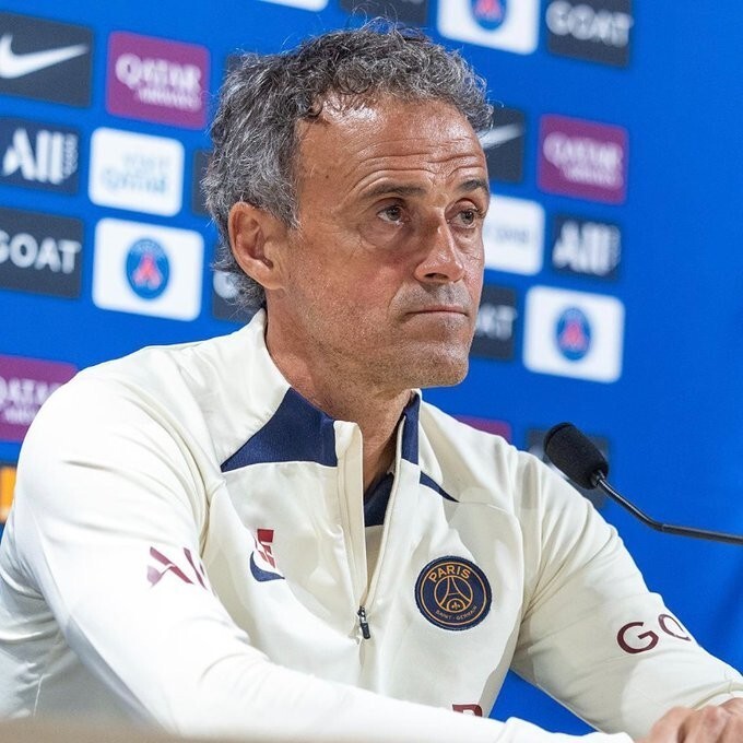 冲刺阶段上海久事调整名单以备意大利杯；止住颓势环节打磨；气氛紧张；阵容厚度经受考验的简单介绍