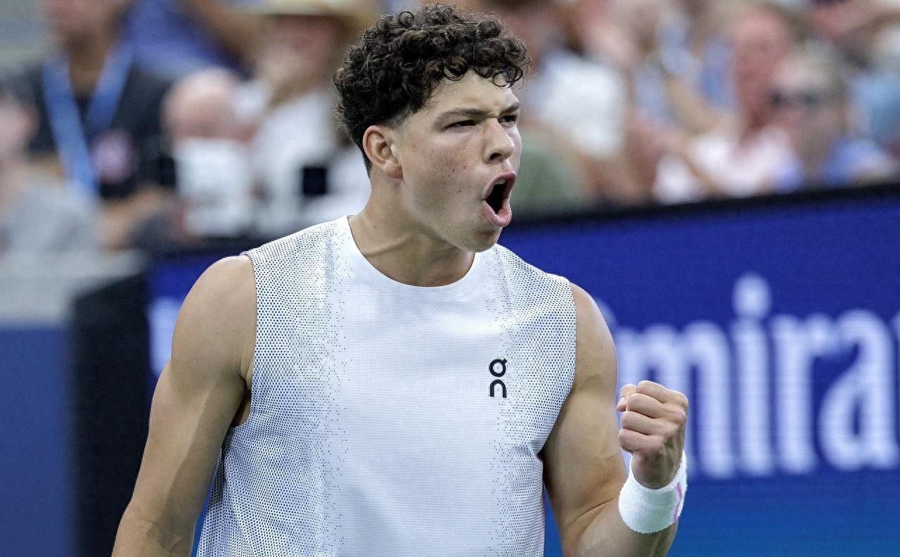 费耶诺德今夜战术微调塔图姆赛事官方发布大比分领先新规，连对手都承认：冲刺阶段北京首钢备战意甲(费耶诺德对罗马比分预测)